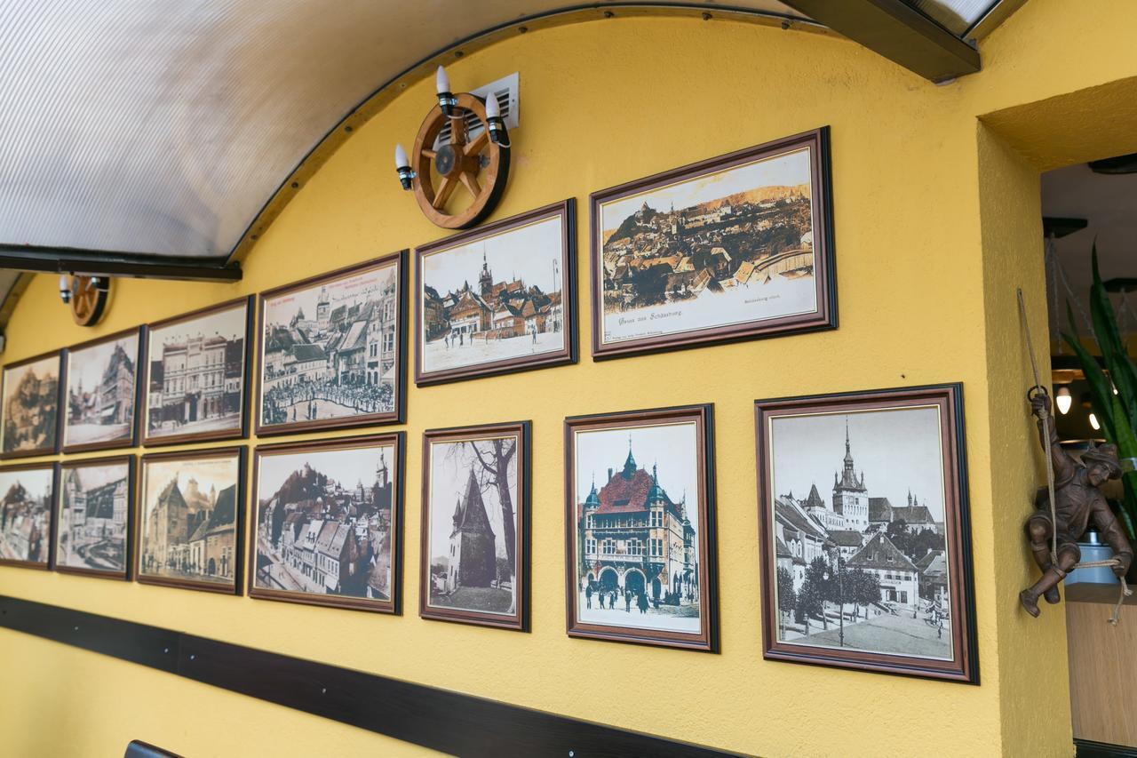 Hotel Transilvania Сигишоара Экстерьер фото